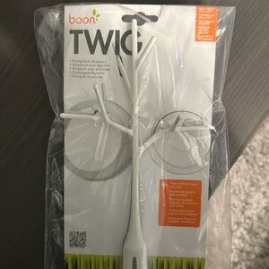 Brand New Boon Lawn Twig Accessory
